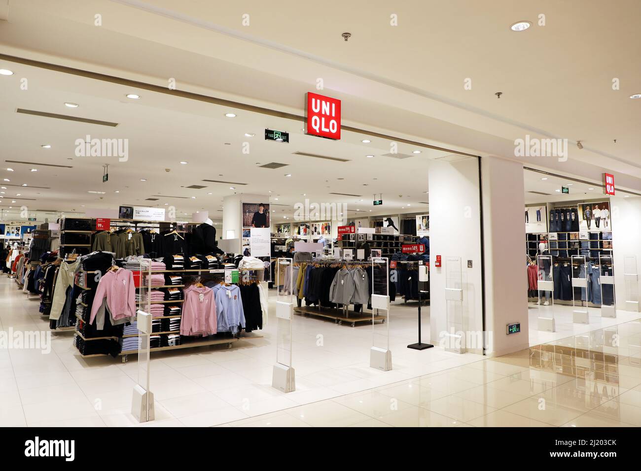BAODING, CHINA - MARCH 28, 2022 - A Uniqlo store is seen in Baoding, Hebei  Province, China, March 28, 2022. (Photo by Costfoto/Sipa USA Stock Photo -  Alamy