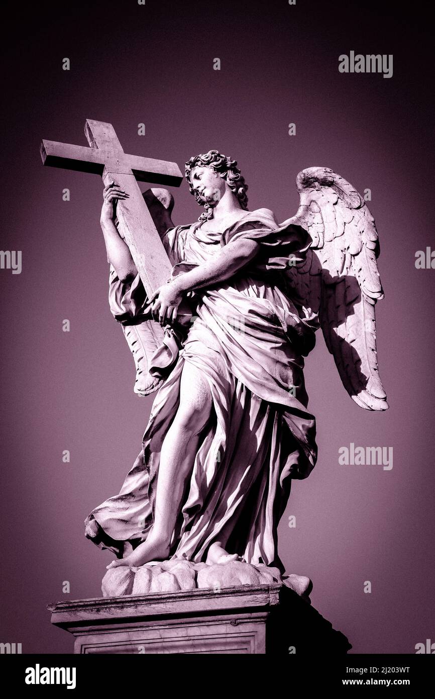 Rome. Italy. Angel With The Cross statue by Ercole Ferrata on Pont Sant Angelo leading to the Vatican. Stock Photo