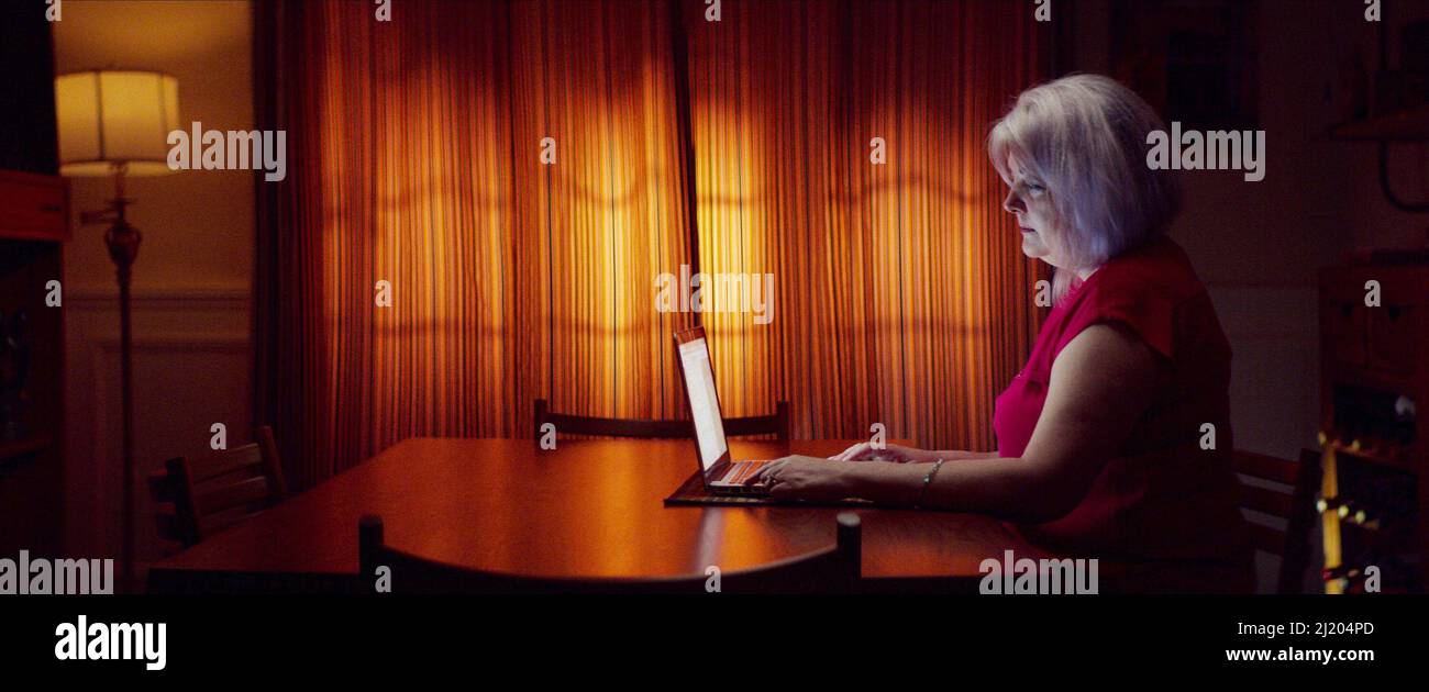 TRUST NO ONE: THE HUNT FOR THE CRYPTO KING, Kimberly Smith, 2022. © Netflix  / Courtesy Everett Collection Stock Photo - Alamy