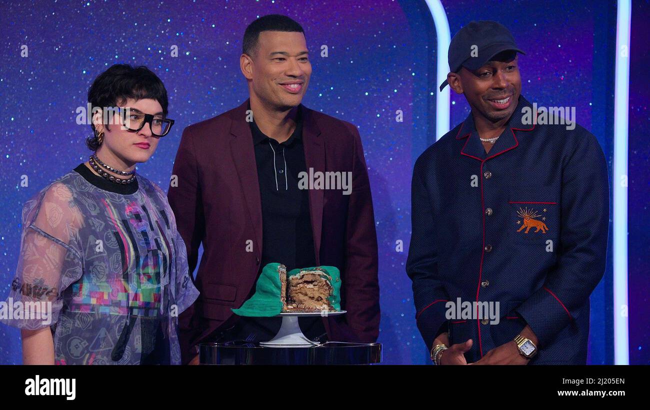 IS IT CAKE?, from left: judges Hester Sunshine, Michael Yo, Jason