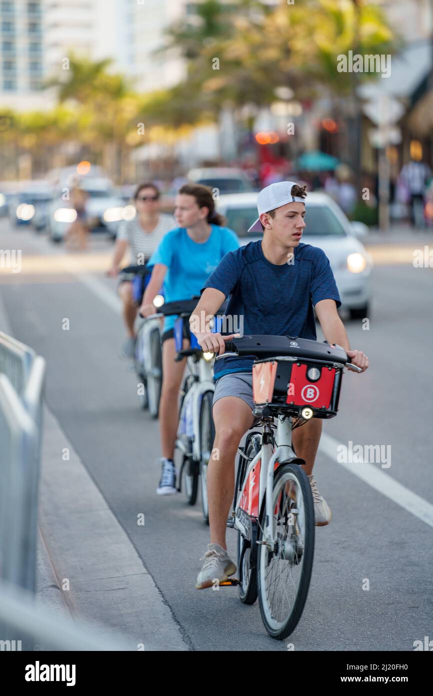 Fort Lauderdale, FL, USA March 27, 2022 Young college aged people