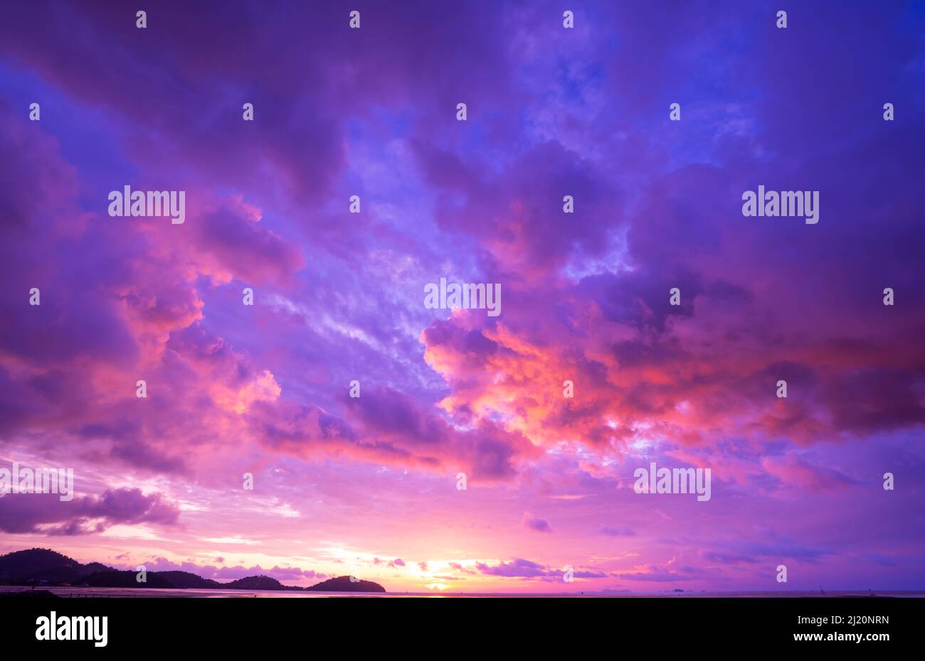 Cyberpunk color trend popular background. Nature beautiful Light Sunset or  sunrise colorful Dramatic majestic scenery Sky with Amazing clouds in sunse  Stock Photo - Alamy