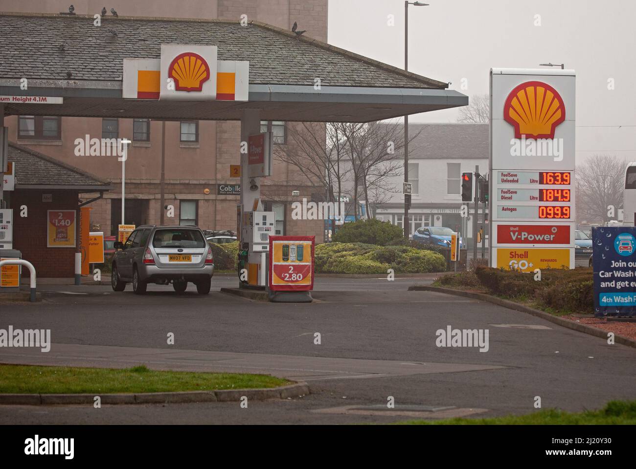 Musselburgh, East Lothian, Scotland, UK. 29th March 2022. Fuel prices continue to rise at the forecourt. Credit: Archwhite/alamy live news. Stock Photo