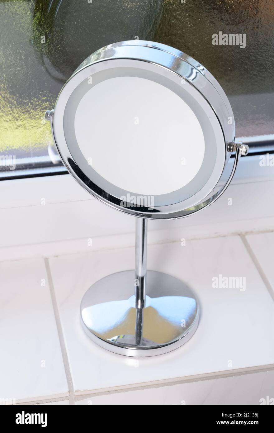 Beauty mirror hi-res stock photography and images - Alamy