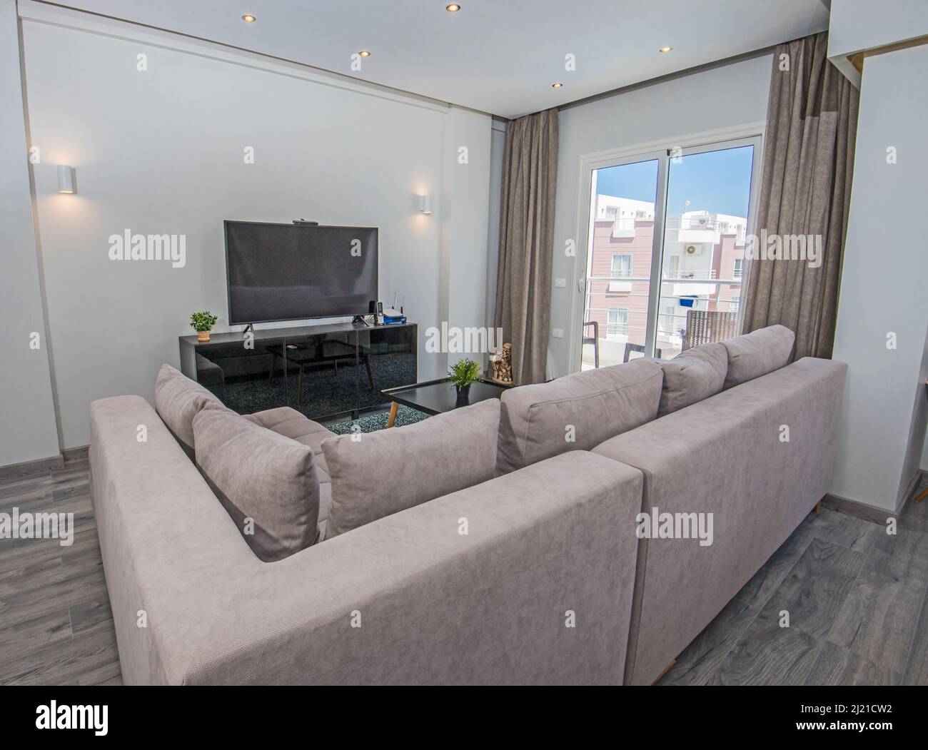 Image showcasing AMLI Residential - Luxury Apartment Living | World Class Cities