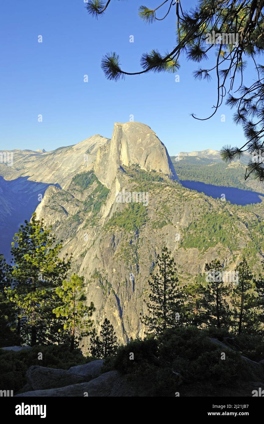 Half Dome seen from Glacier Point, USA, California, Yosemite National Park Stock Photo