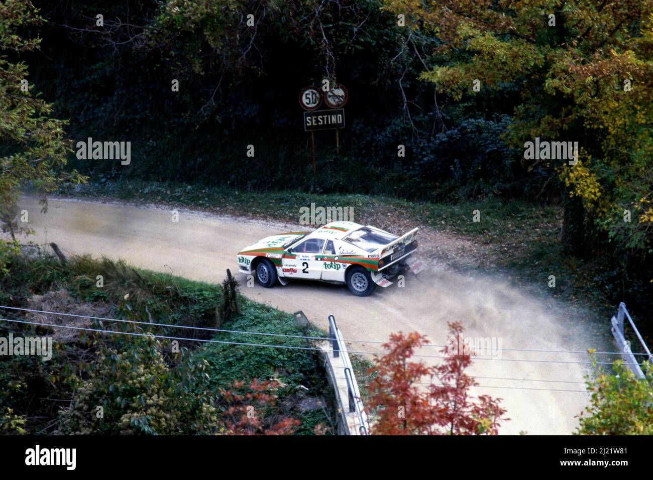 Adartico Vudafieri (ITA) Luigi Pirollo (ITA) Lancia Rally 037 GrB Jolly ...