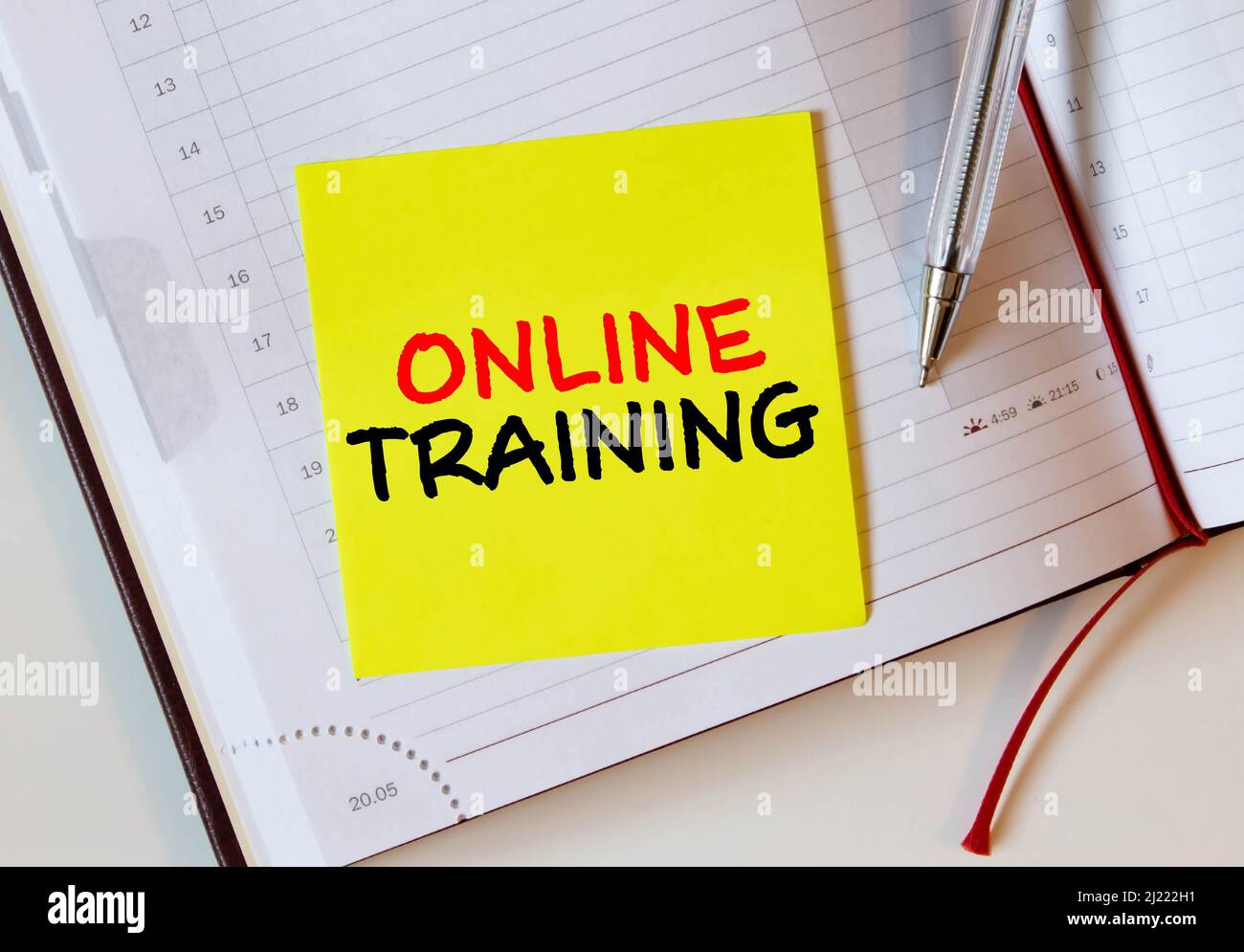 Online Training Note on Keyboard, business concept Stock Photo Alamy