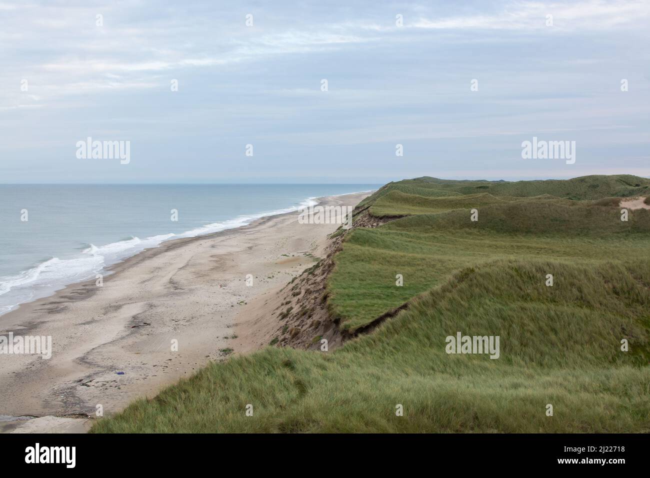 Beautiful waves on sandy beach hi-res stock photography and images - Alamy