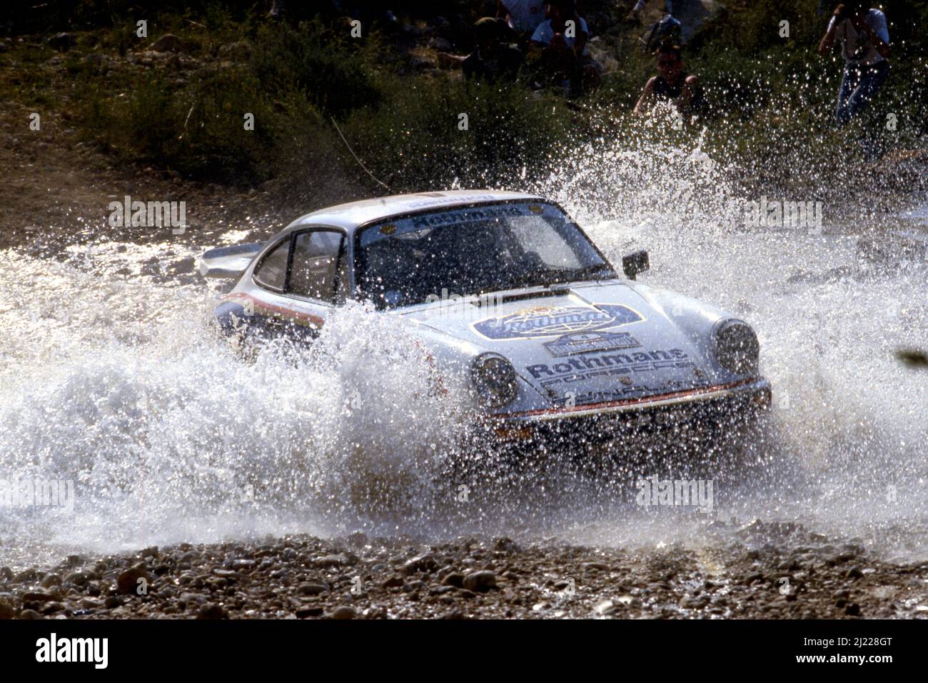 Porsche 911 SC/RS 6 Rallye d'Ypres 1984 H. Toivonen - I. Grindrod IXO