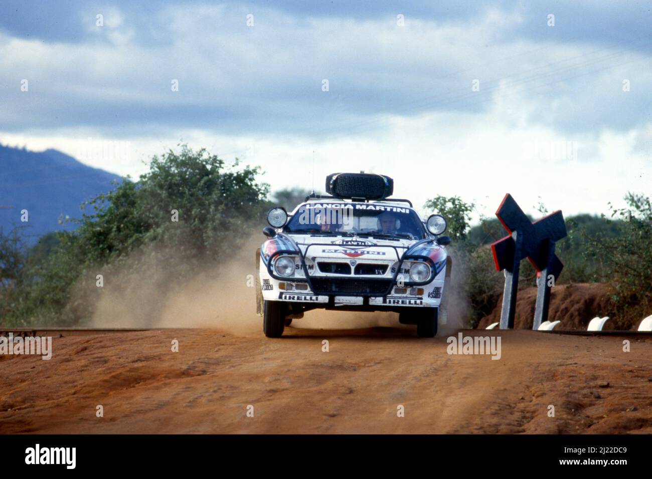 Vic Preston Jnr (EAK) John Lyall (EAK) Lancia Rally 037 GrB Martini ...