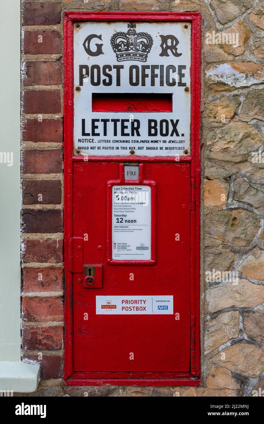 GR letter box, old Ludlow type wall-mounted post box, England, UK Stock Photo