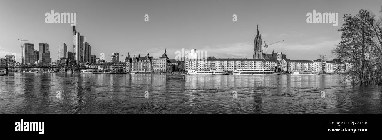2018 panoramic view Black and White Stock Photos & Images - Alamy