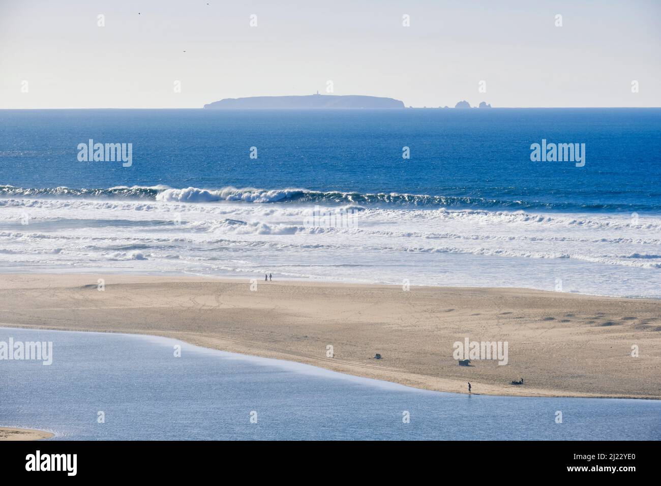 Foz do Arelho beach between the sea and the Obidos Lagoon. Caldas da Rainha, Portugal Stock Photo