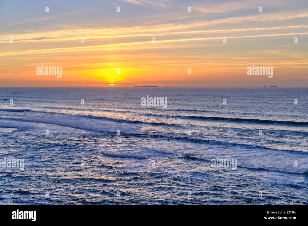 Berlengas islands, a nature reserve, on the horizon, and the Atlantic Ocean. Foz do Arelho, Portugal Stock Photo