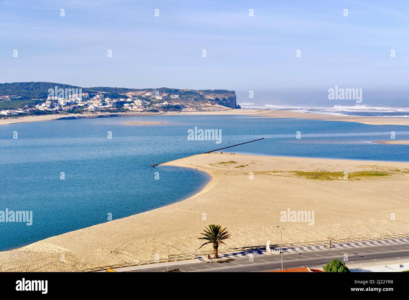 Foz do Arelho beach between the sea and the Obidos Lagoon. Caldas da Rainha, Portugal Stock Photo