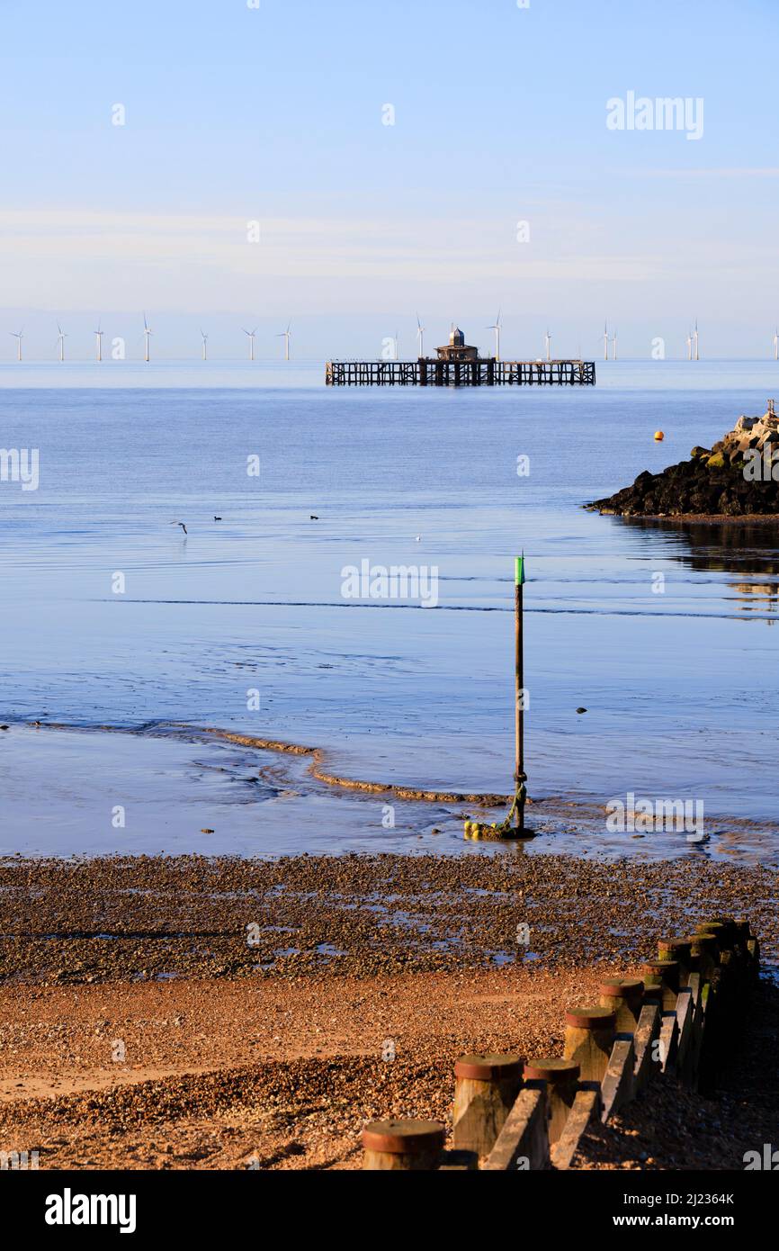 the derelict end of the old pier, with the Kentish Flats offshore wind