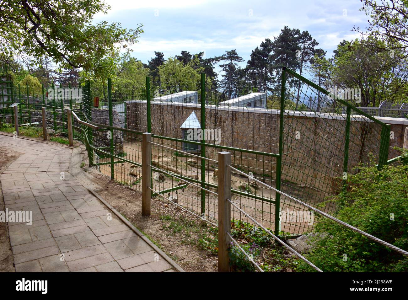 Pecs zoo hires stock photography and images Alamy