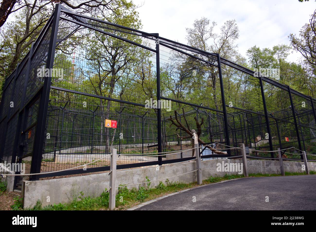Pecs zoo hires stock photography and images Alamy