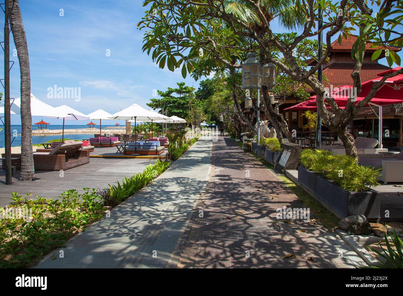 View of the Sanur Beach Path and the Starfish Beach Lounge at the Griya  Santrian Hotel in Sanur, Bali, Indonesia Stock Photo - Alamy