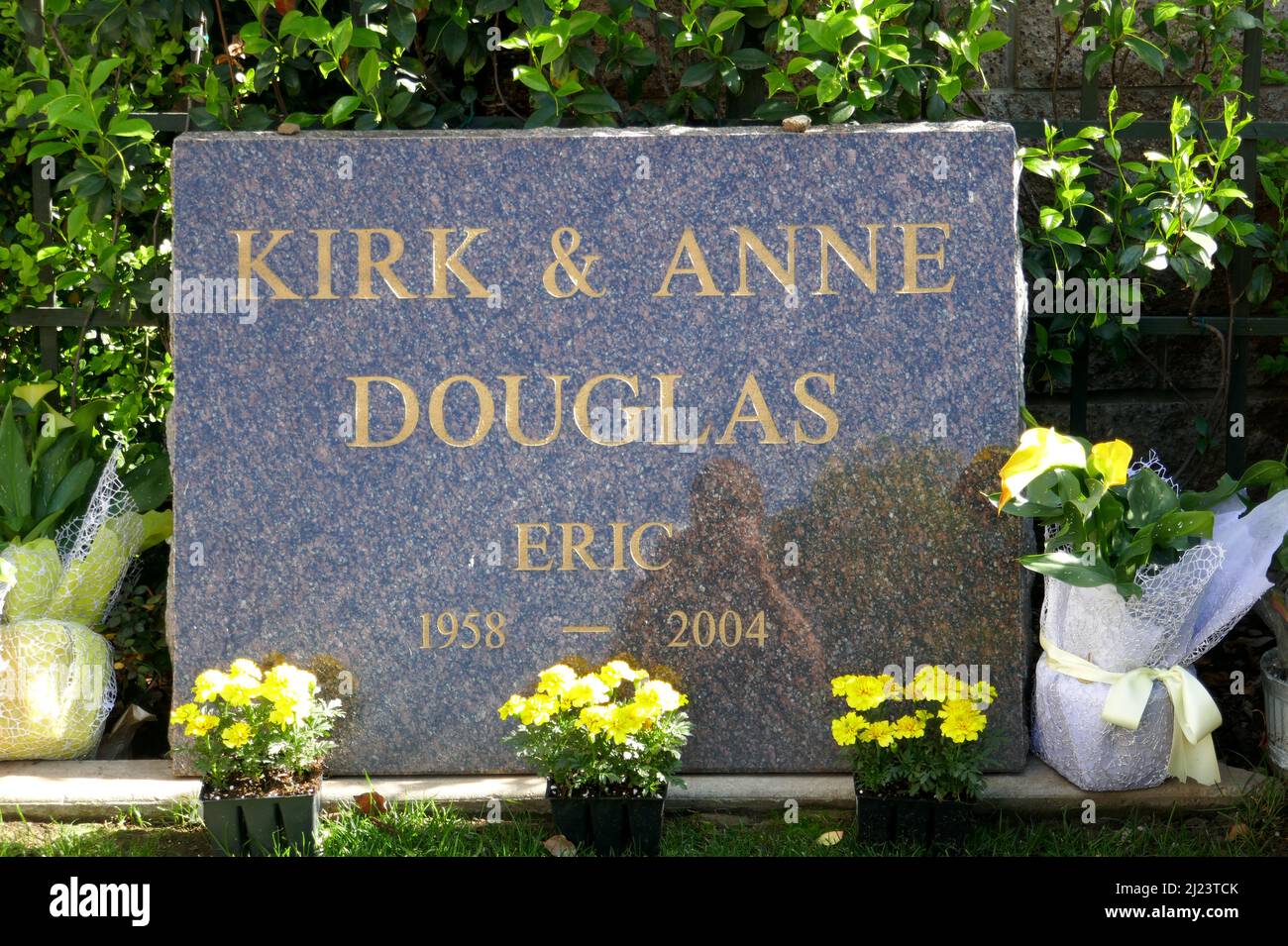 Kirk Douglas 2022