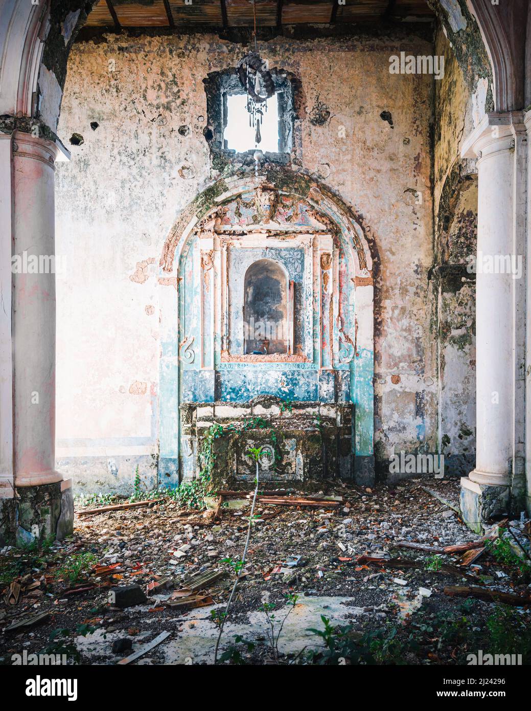 Chapels in disrepair hi-res stock photography and images - Alamy