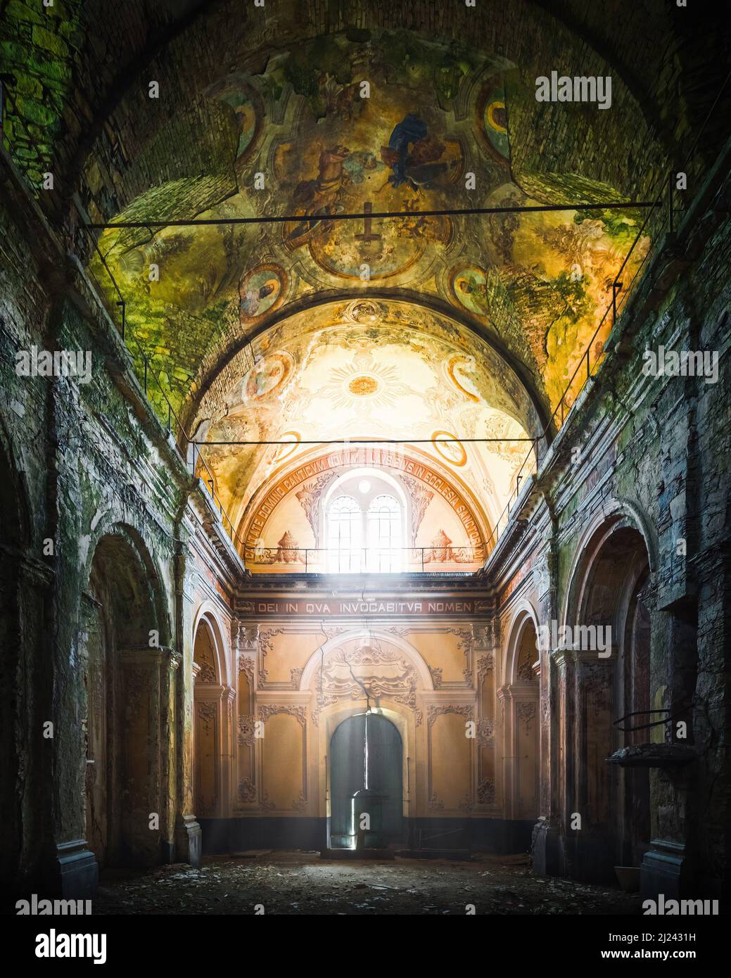 Chapels in disrepair hi-res stock photography and images - Alamy