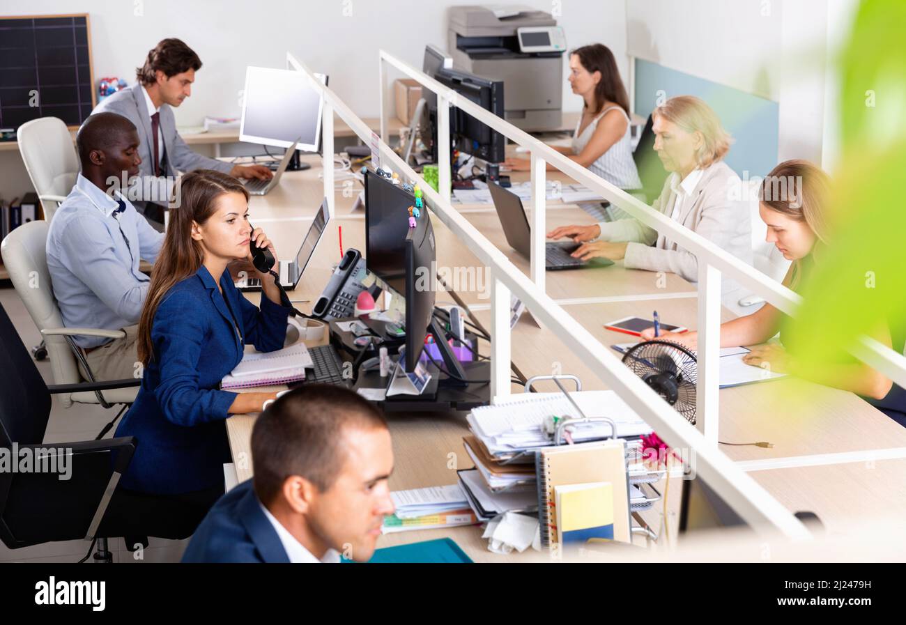 15 Minimalist Habits That Quietly Improve Your Life - Successful Minimalistaily