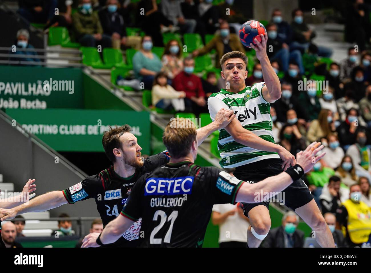 Bennet Wiegert looking for second EHF European League title with SC  Magdeburg in Lisbon 2022 (Video)