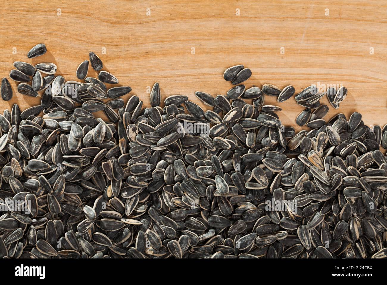 Unshelled sunflower seeds hi-res stock photography and images - Alamy