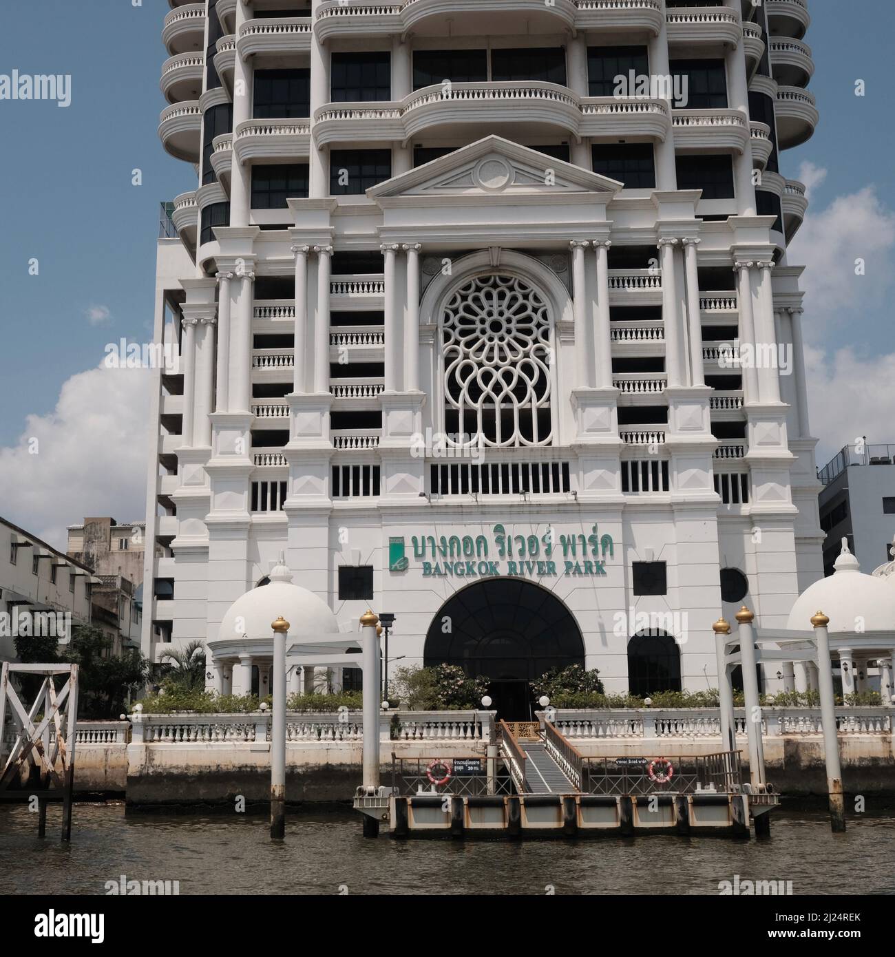 Bangkok River Park Condominium Trok Saphan Yao, Chakkrawat, Samphanthawong, Bangkok Thailand on