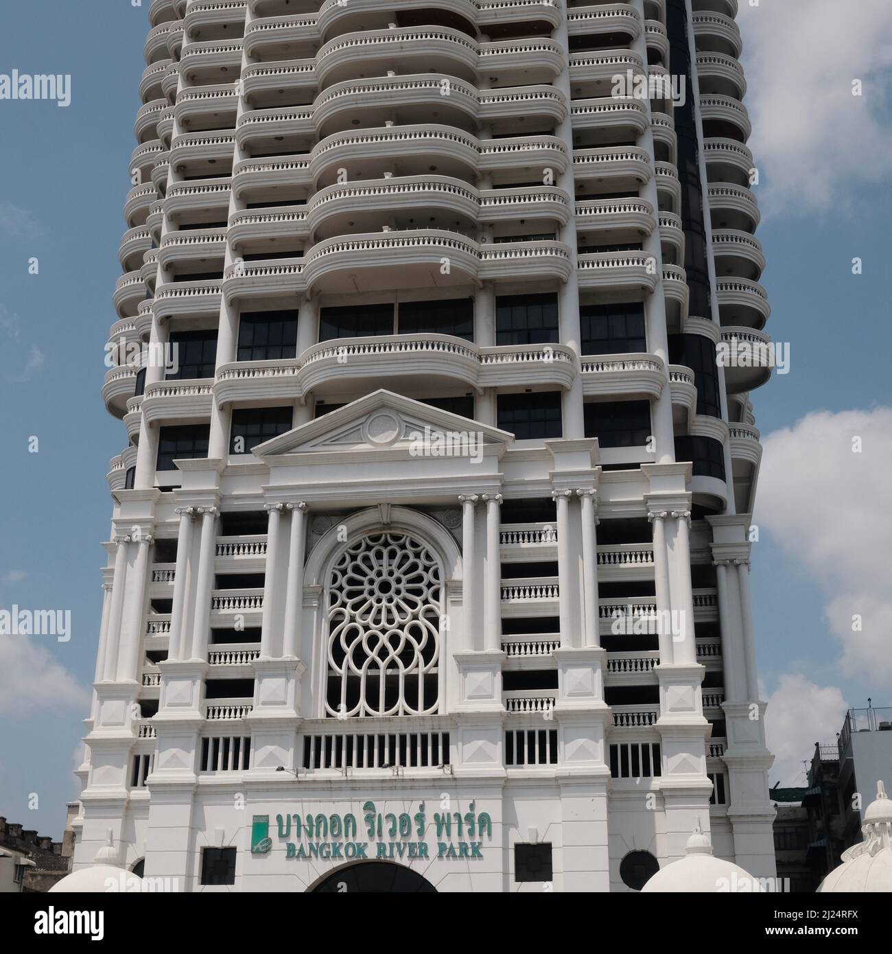 Bangkok River Park Condominium Trok Saphan Yao, Chakkrawat, Samphanthawong, Bangkok Thailand on