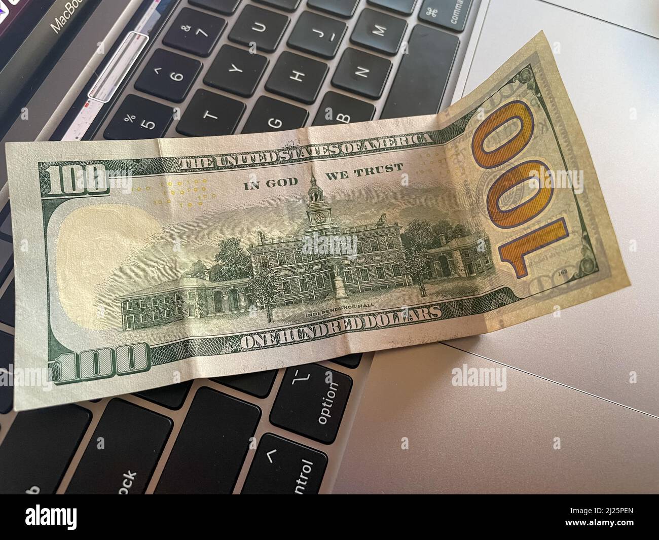 100 dollar bill back hi-res stock photography and images - Alamy
