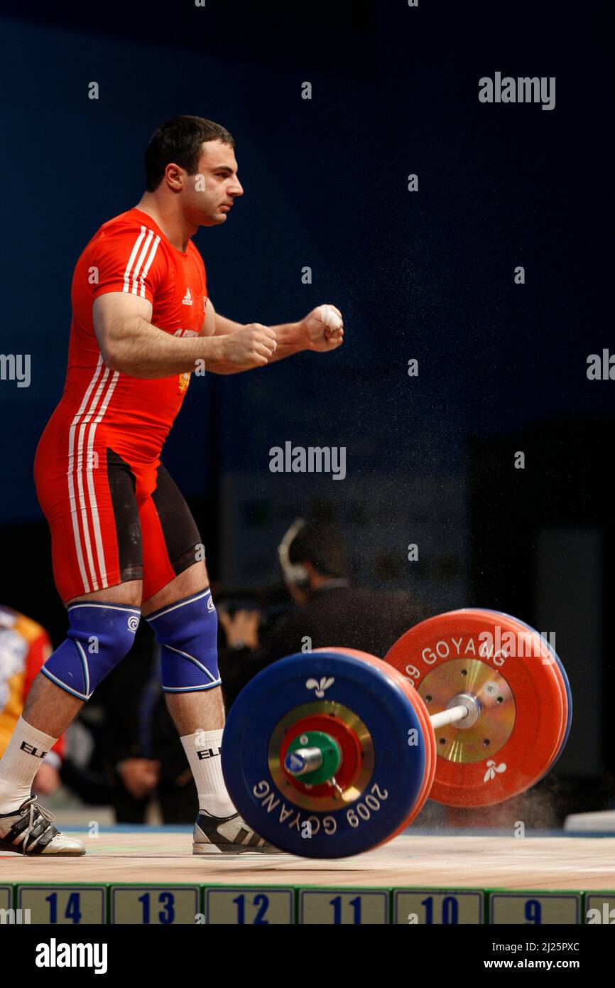 Nov 26, 2009-Goyang, South Korea-Martirosyan Tigran V of Armenia reaction in the Men's 85kg Group A weightlifting snatch competition at the World Weightlifting Championship in Goyang, north of Seoul on Thurssday, November 26, 2009, South Korea. Stock Photo