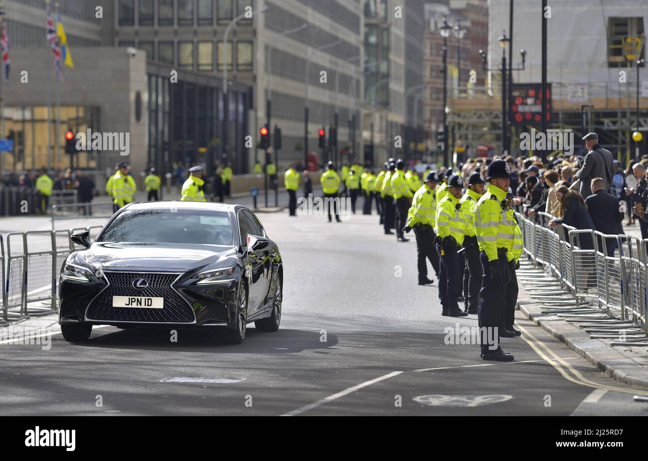 London, England, UK. Japanese Ambassador's car (Lexus LS500h AWD - JPN 1D) arriving at the Commonwealth Service at Westminster Abbey, London, 14th Mar Stock Photo