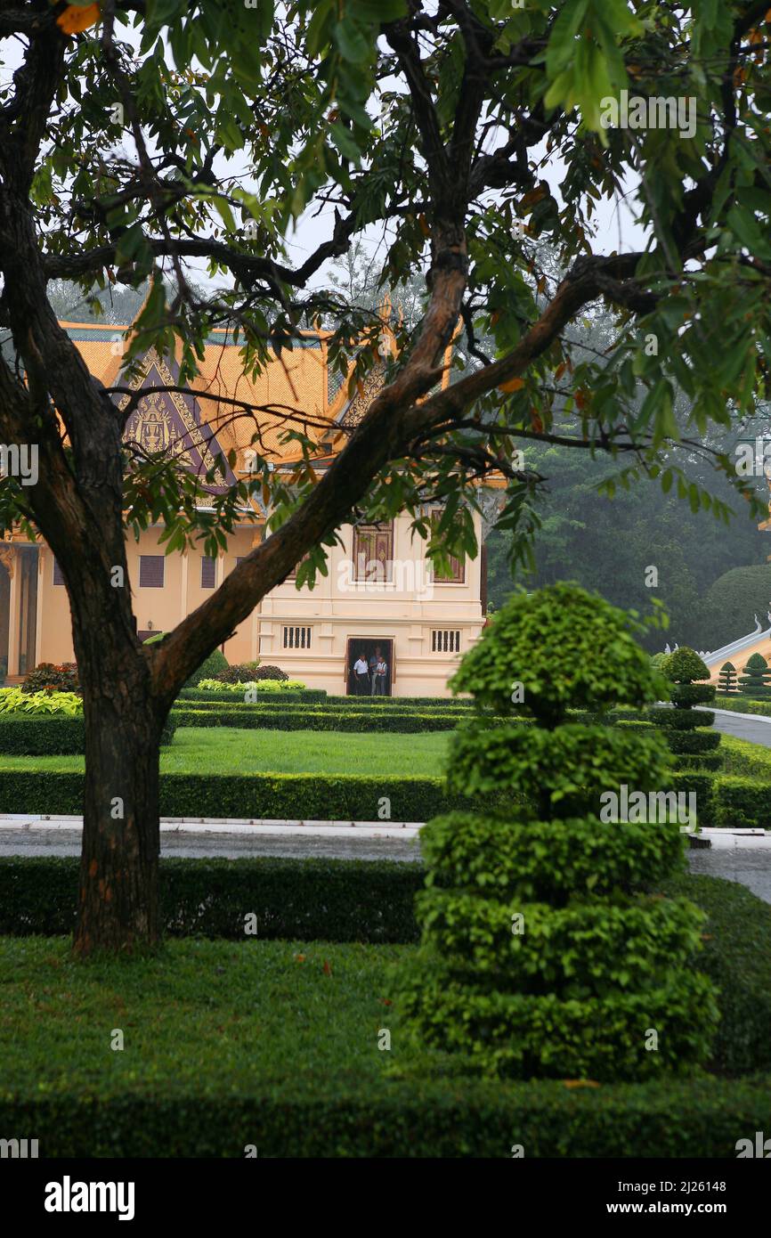 Hor Samrith Vimean (Bronze Palace) and Preah Reach Damnak Chan offices beyond; Royal Palace, Phnom Penh, Cambodia Stock Photo