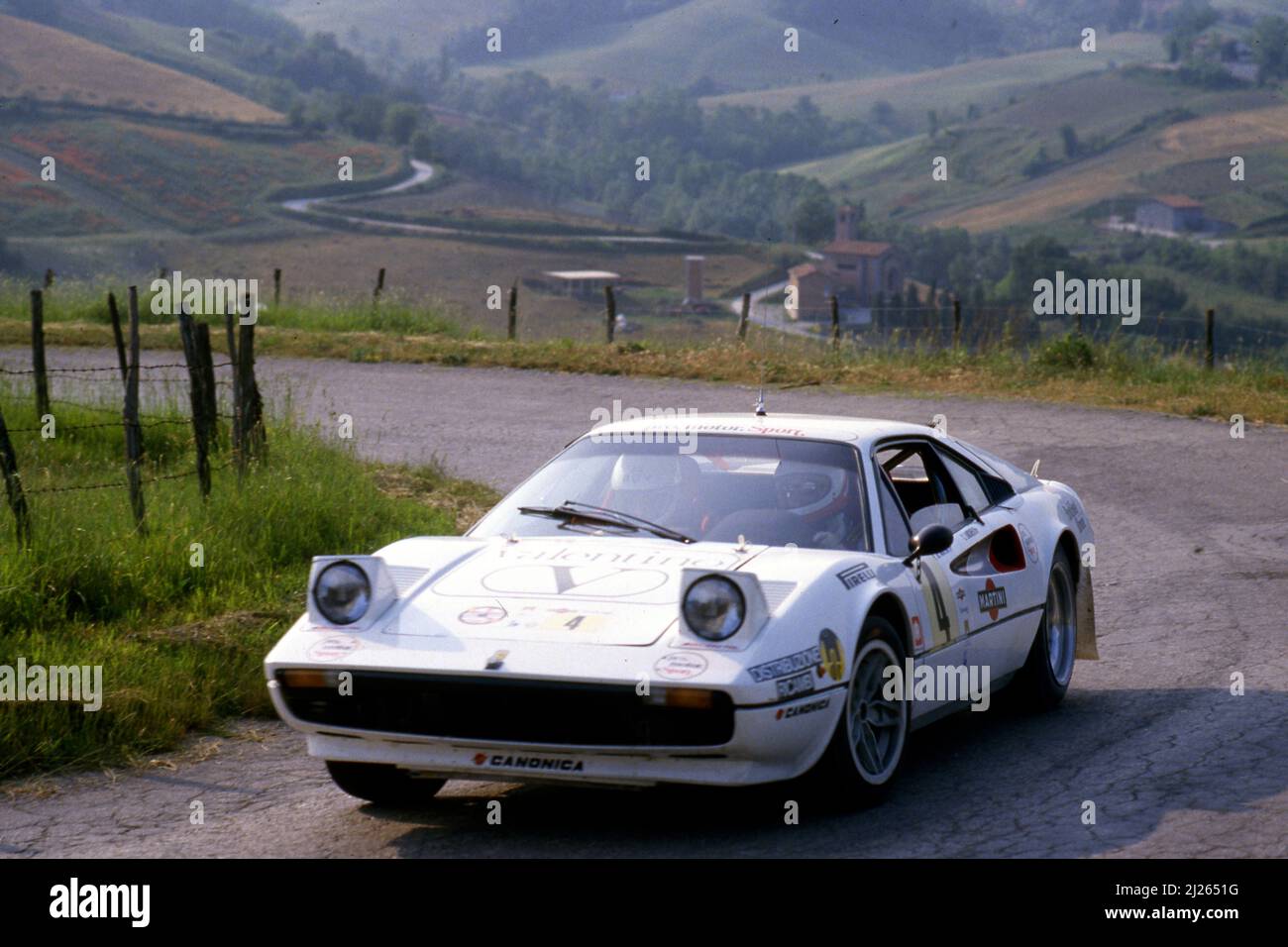 FERRARI 308 GTB MARTINI RALLY TOUR DE CORSE REF.51408 AVANT SLOT