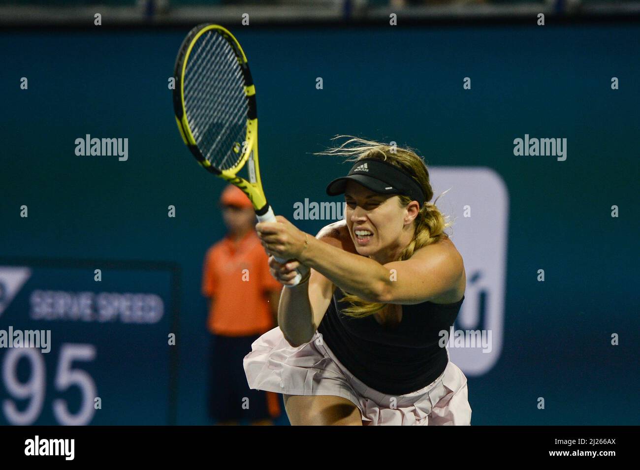 Danielle Collins (USA) is defeated by Naomi Osaka (JPN) 26, 16, at