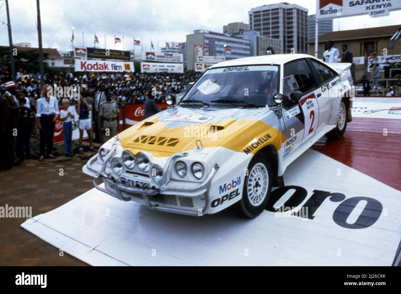 Rauno Aaltonen (FIN) Lofty Drews (EAK) Opel Manta 400 GrB