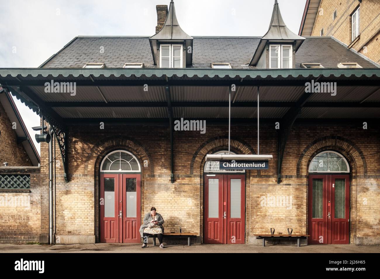 Dark Horses: The Magazine Of Weird Fiction