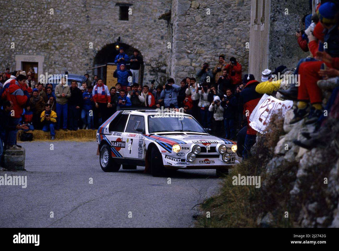 AUTOART 88620 Scala 1/18 | LANCIA DELTA S4 MARTINI N 4 RALLY TOUR DE