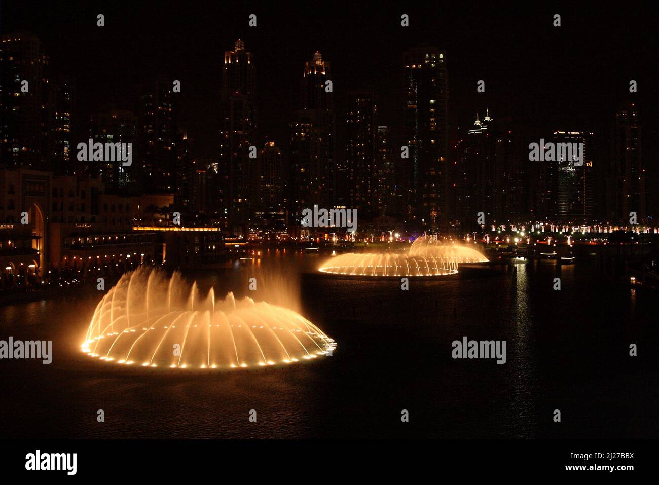 Dubai - Dubai Fountain / Dubai - The Dubai Fountain / Stock Photo