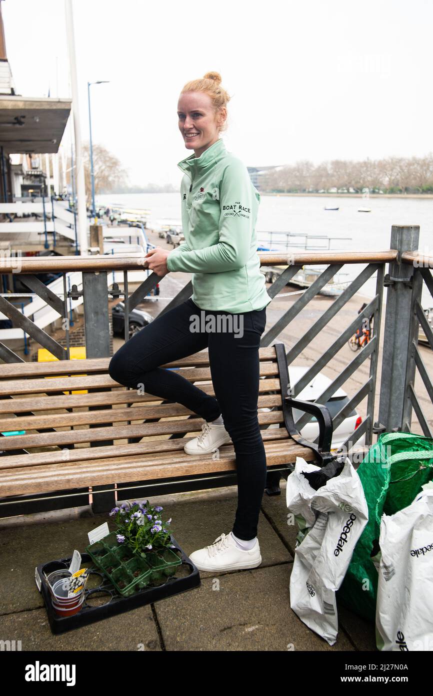 London, UK. 30th Mar, 2022. Oxford & Cambridge crews meet the press at The London Rowing Club on Putney Embankment. Men's and Women's crews for Sunday's Boat Race attended a meet the press event. Credit: Peter Hogan/Alamy Live News Stock Photo