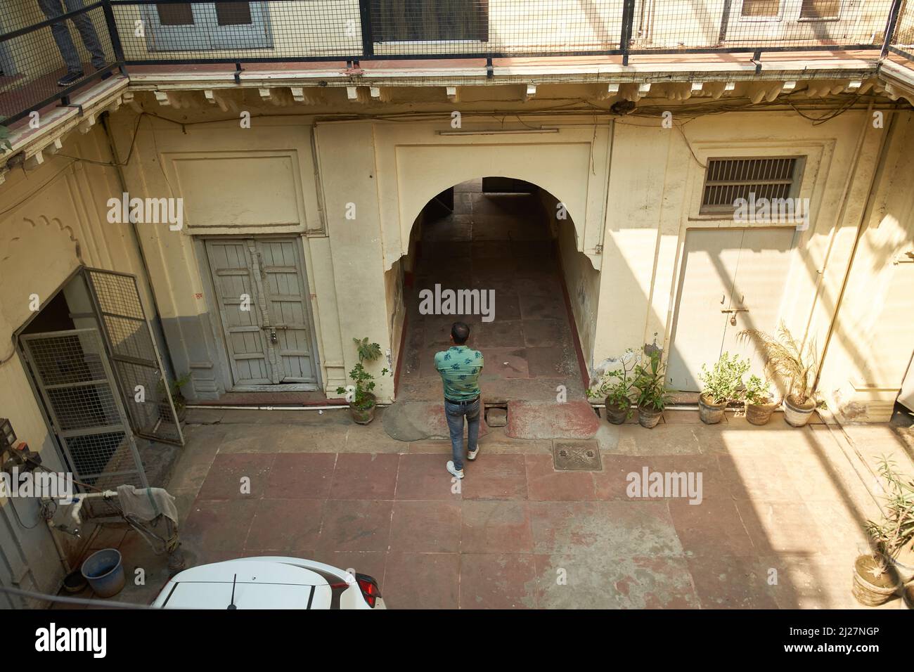A typical house with courtyard in Agra, Uttar Pradesh, India Stock Photo