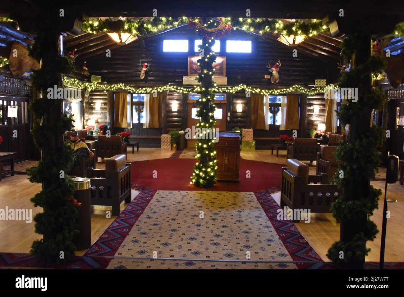 El tovar hotel lobby hi-res stock photography and images - Alamy