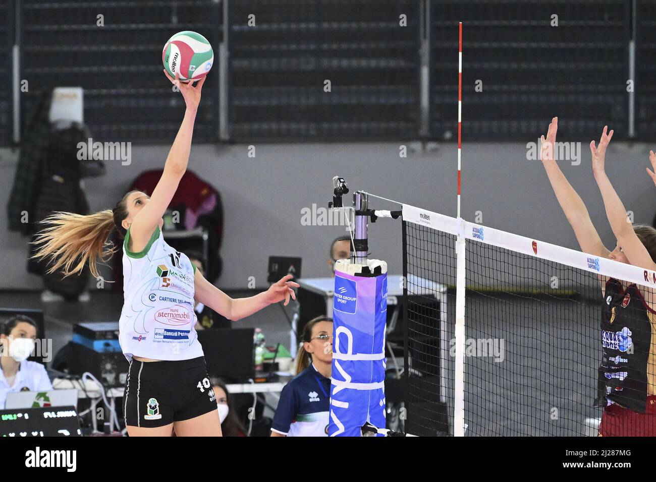 Megabox volley hi-res stock photography and images - Page 2 - Alamy