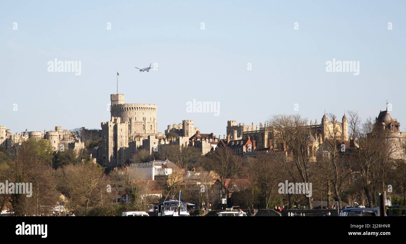 Heathrow flight path, British sovereign royal residence. Windsor Castle, Windsor, Berkshire, England, UK Stock Photo