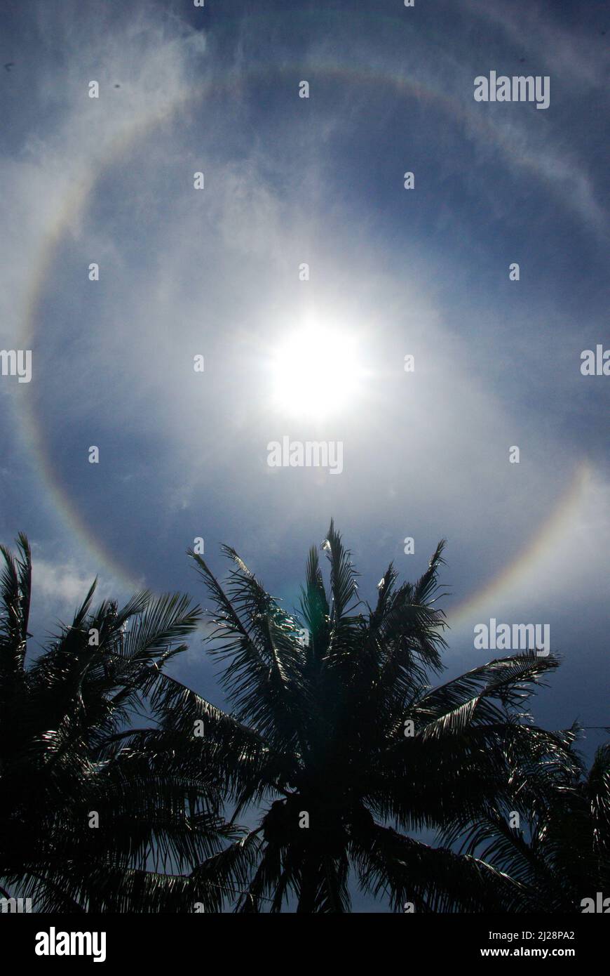 A halo of light around the sun, at Chambas, Cuba. Stock Photo