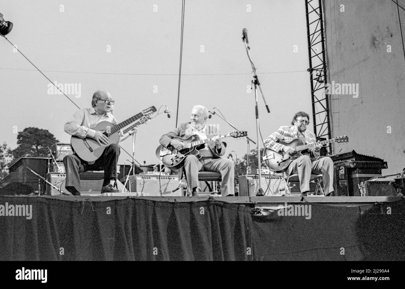 Barney kessel Black and White Stock Photos & Images - Alamy Barney kessel Black and White Stock Photos & Images - Alamy