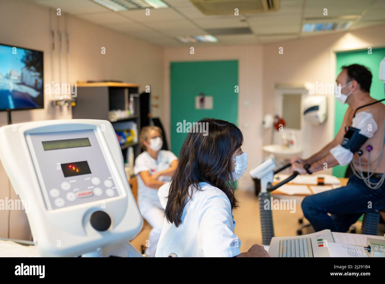 Cardiac stress tests hi-res stock photography and images - Alamy